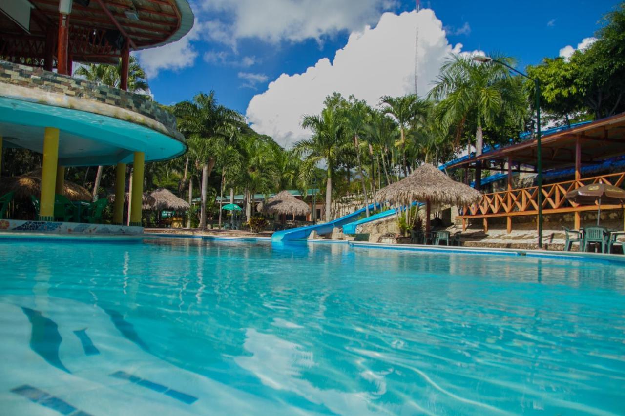 Hotel Colinas Del Rey Hato Mayor Del Rey Ngoại thất bức ảnh